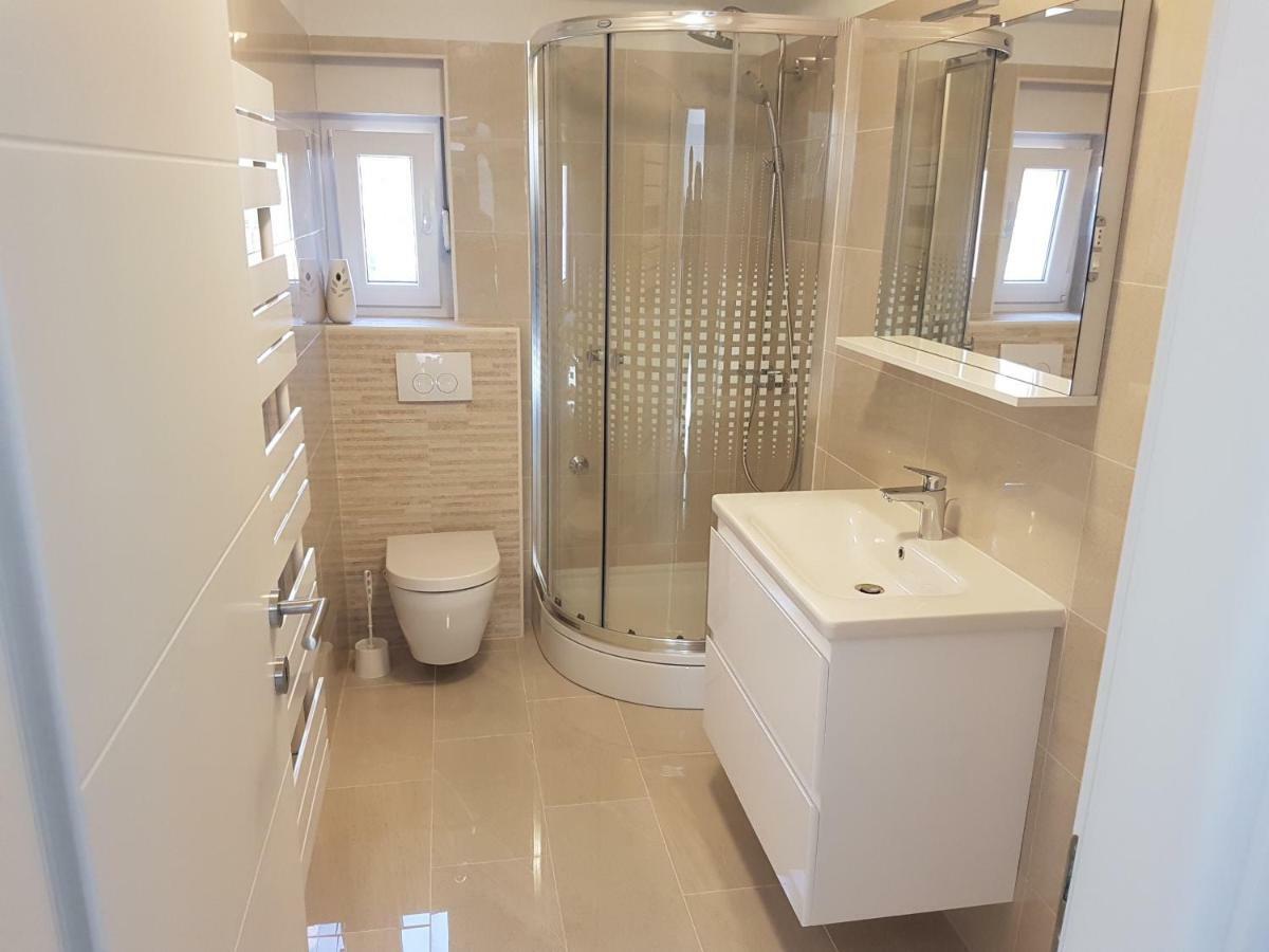 Ferienwohnung Apartman Bura Posedarje Exterior foto